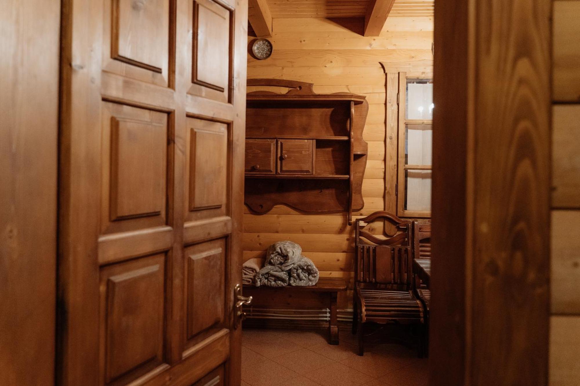 Oksamit Resort 보로크타 외부 사진