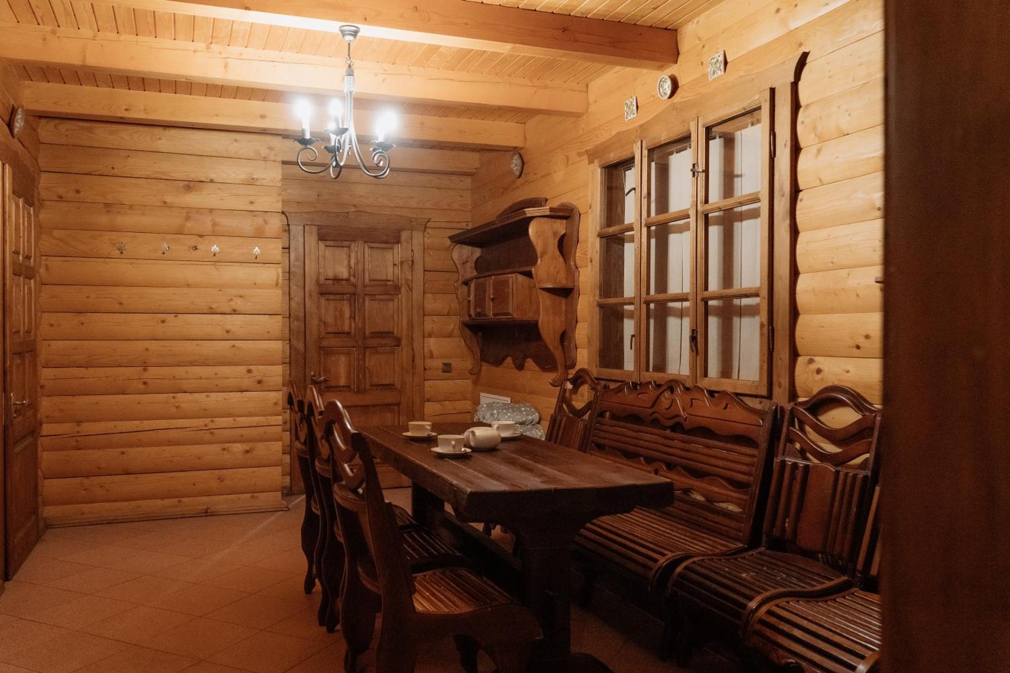 Oksamit Resort 보로크타 외부 사진