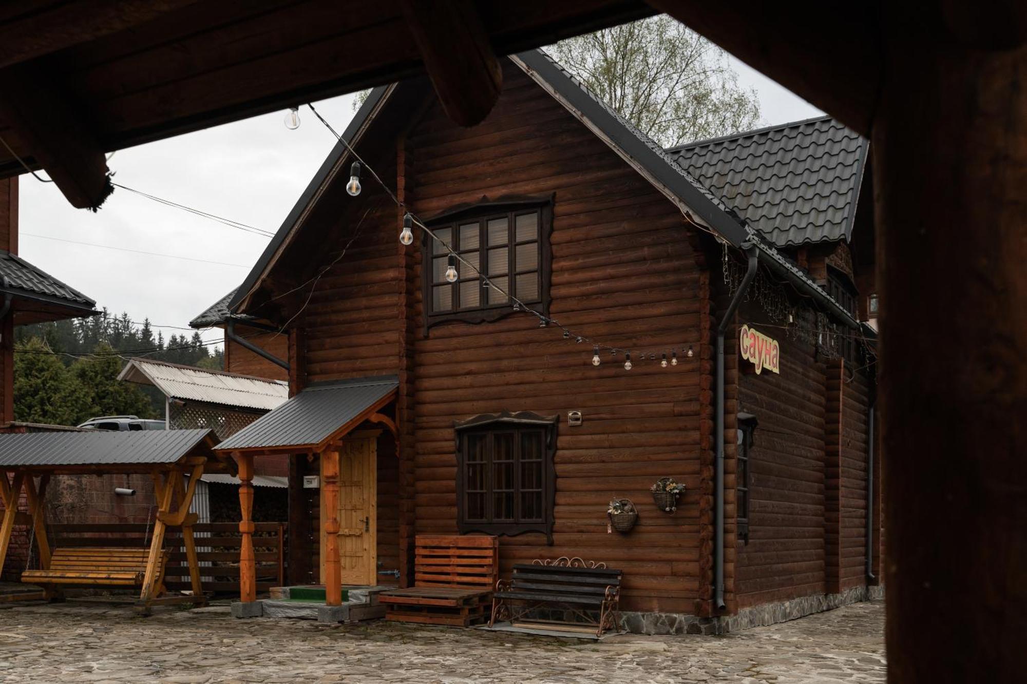 Oksamit Resort 보로크타 외부 사진